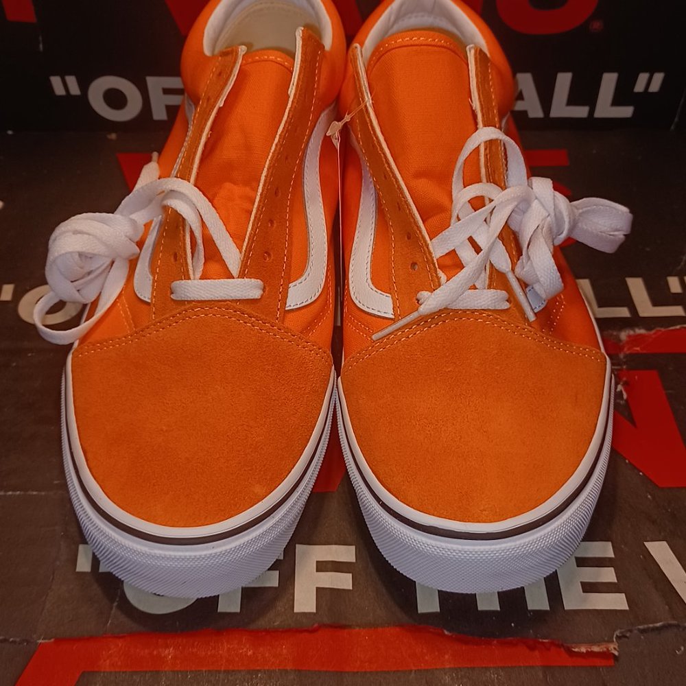 Vans Men's 9/Women's 10.5 Old Skool Orange Tiger/True White Suede VN0A5KRFAVM - Picture 7 of 12